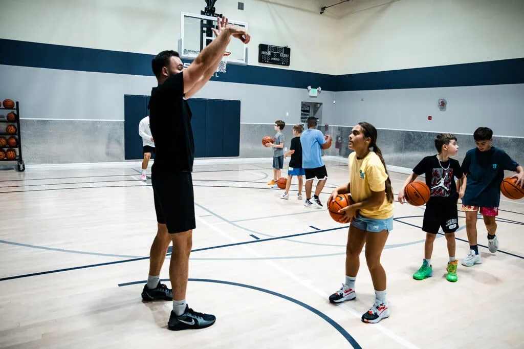 Elite youth basketball teams