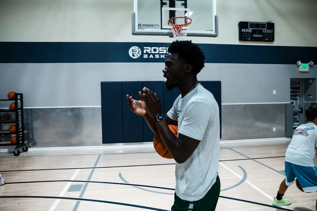 Elite youth basketball teams